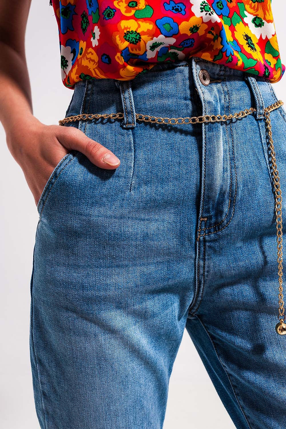 Jeans droit taille haute ajusté