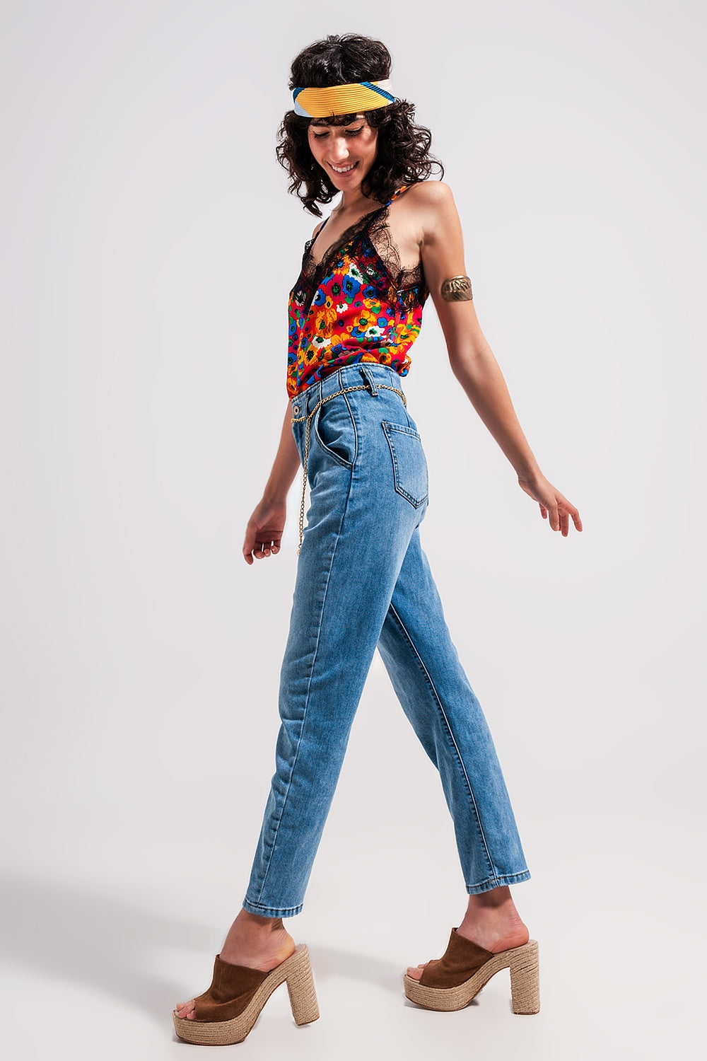 Jeans droit taille haute ajusté